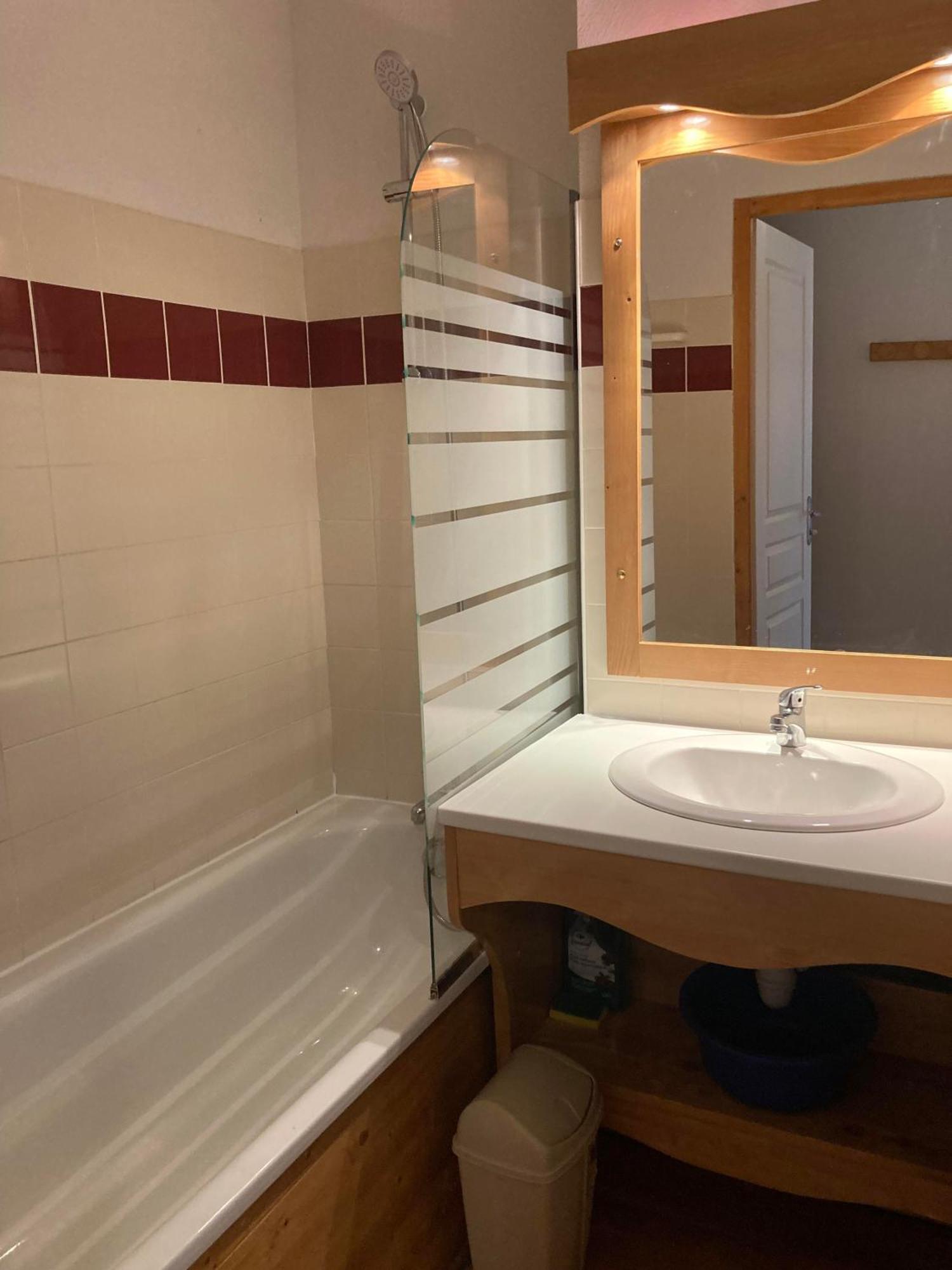 Appartement Pied Des Pistes, Terrasse Wifi Et Parking 尚鲁斯 外观 照片